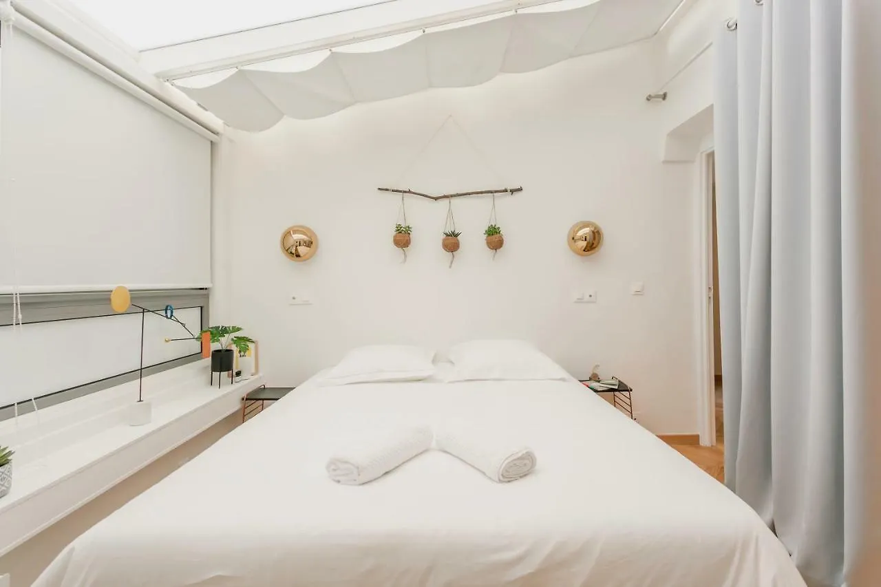 Apartamento Amazing Notre Dame Boulevard St-germain - 4 Bedrooms París